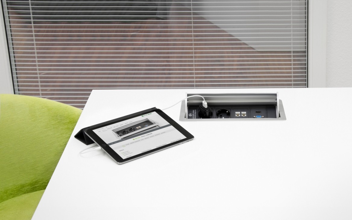 Isolectra  veelzijdige Netbox kantoor zwart ipad opladen
