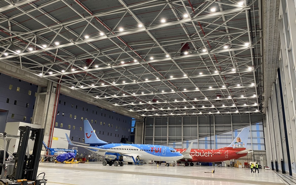 OPPLE Highbay range in airplane hangar