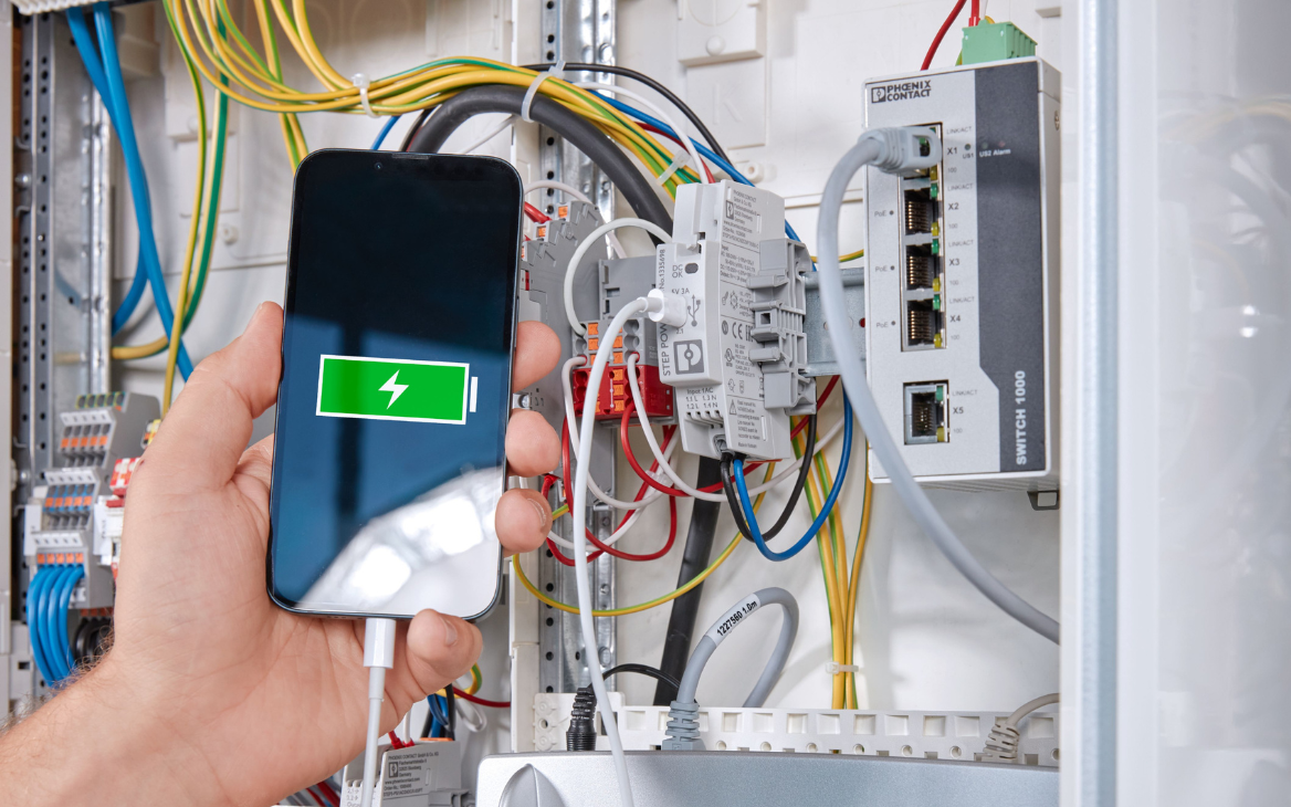 Voeden en opladen via USB-aansluiting